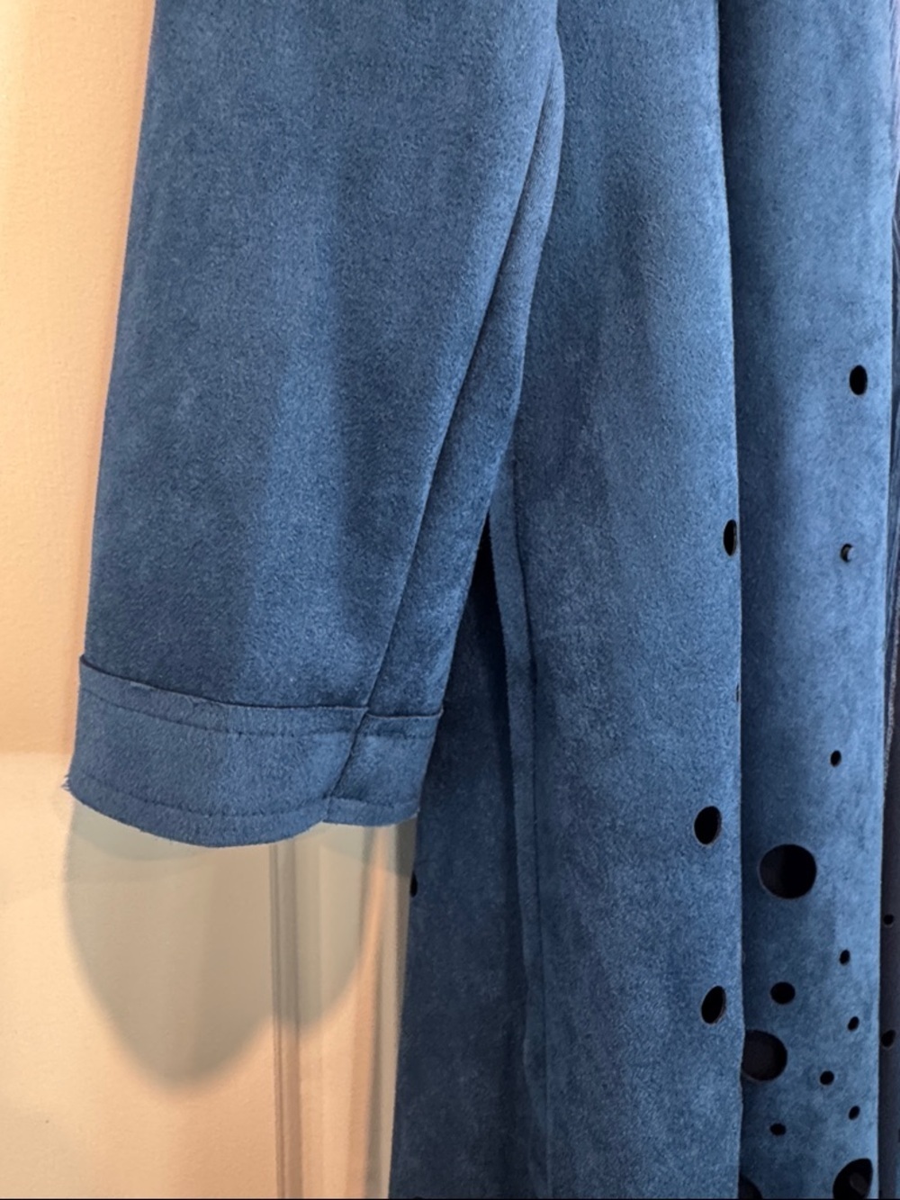 NWT Blue Suede Long Duster Coat Cutout Perforated Hem & attached sheer scarf SzM - Picture 3 of 11